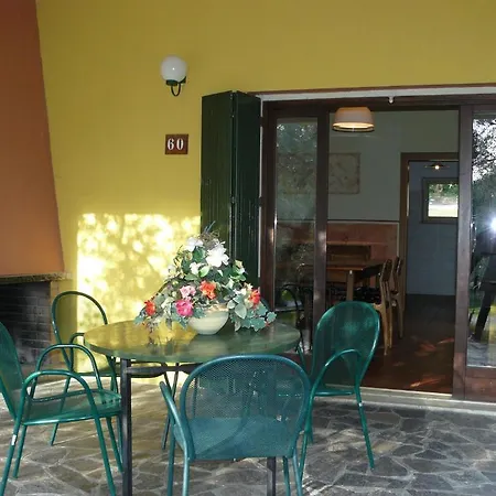 博高戴尔加达公寓酒店 3* 加尔达